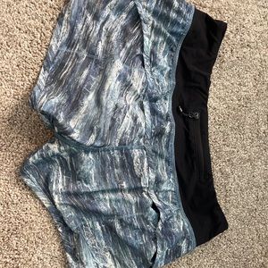 Lululemon speed up shorts 2.5 inch